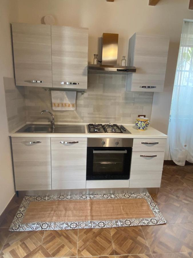 Helios House Villa ปาแลร์โม ภายนอก รูปภาพ